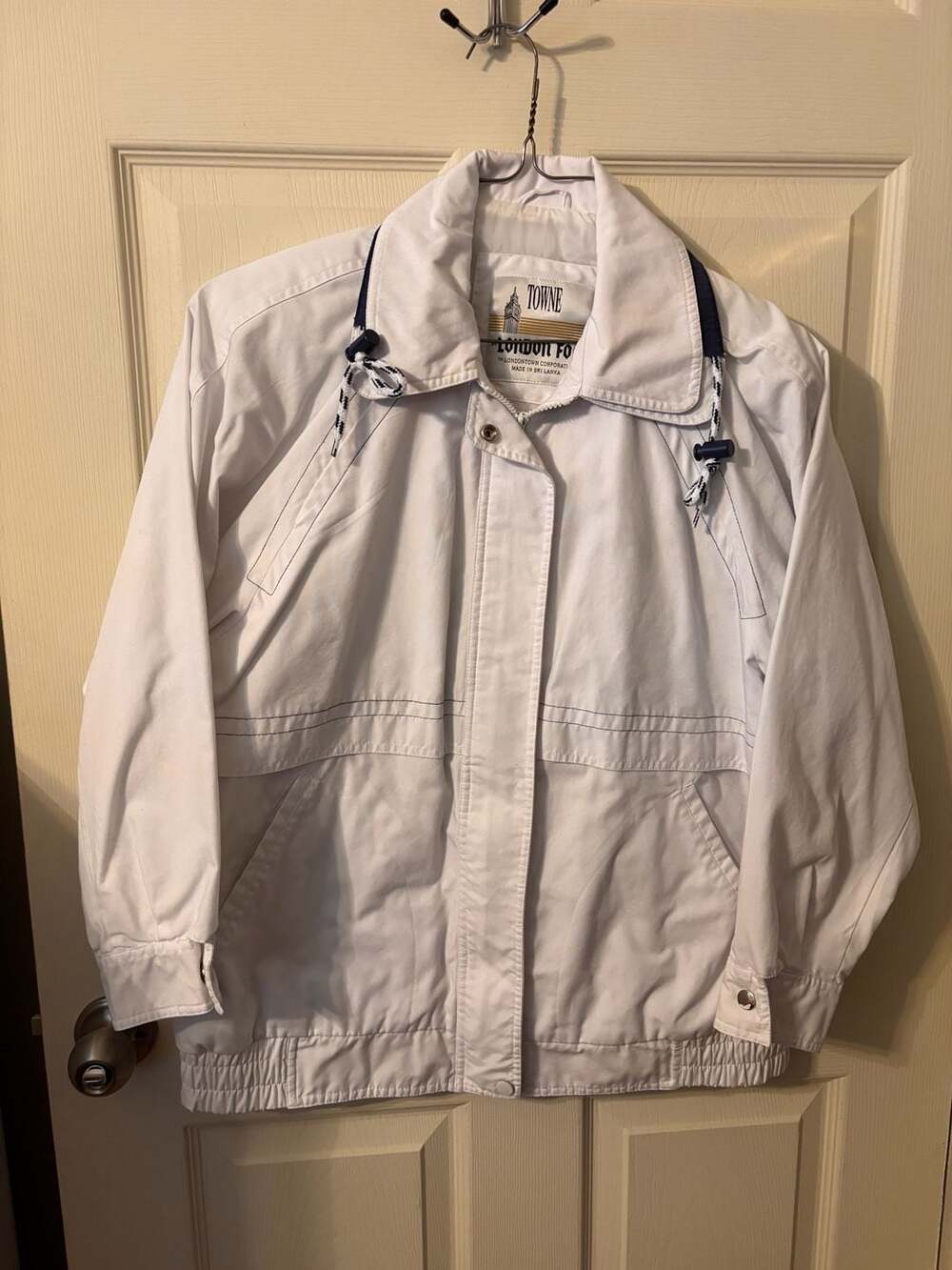 Vintage Towne by London Fog White Lightweight Zip-Up Windbreaker Jacket